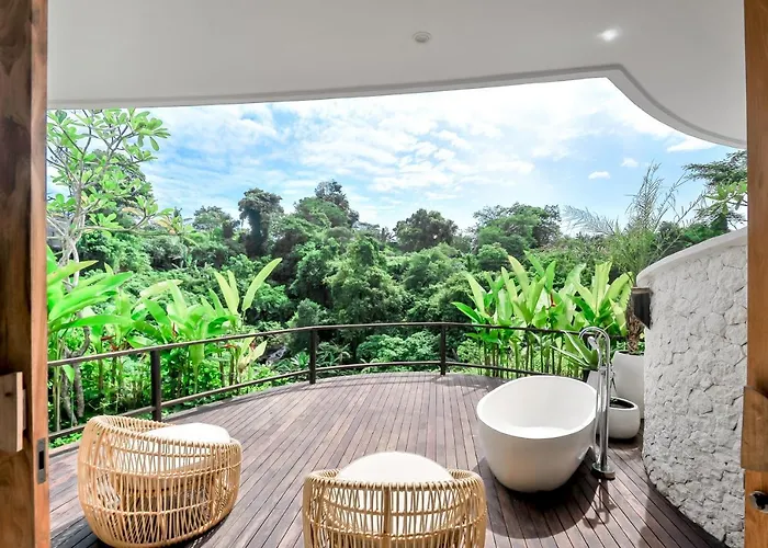 Solana Wellness Retreat